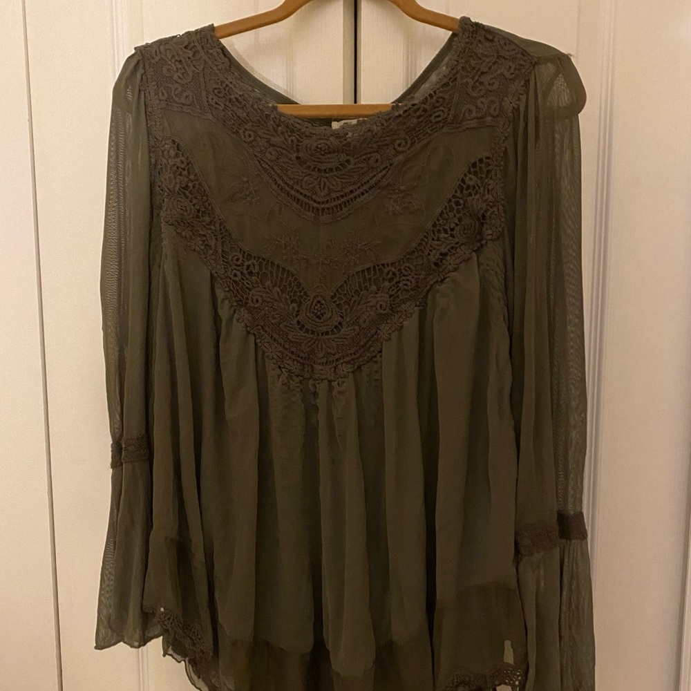 Awesome tunic style top